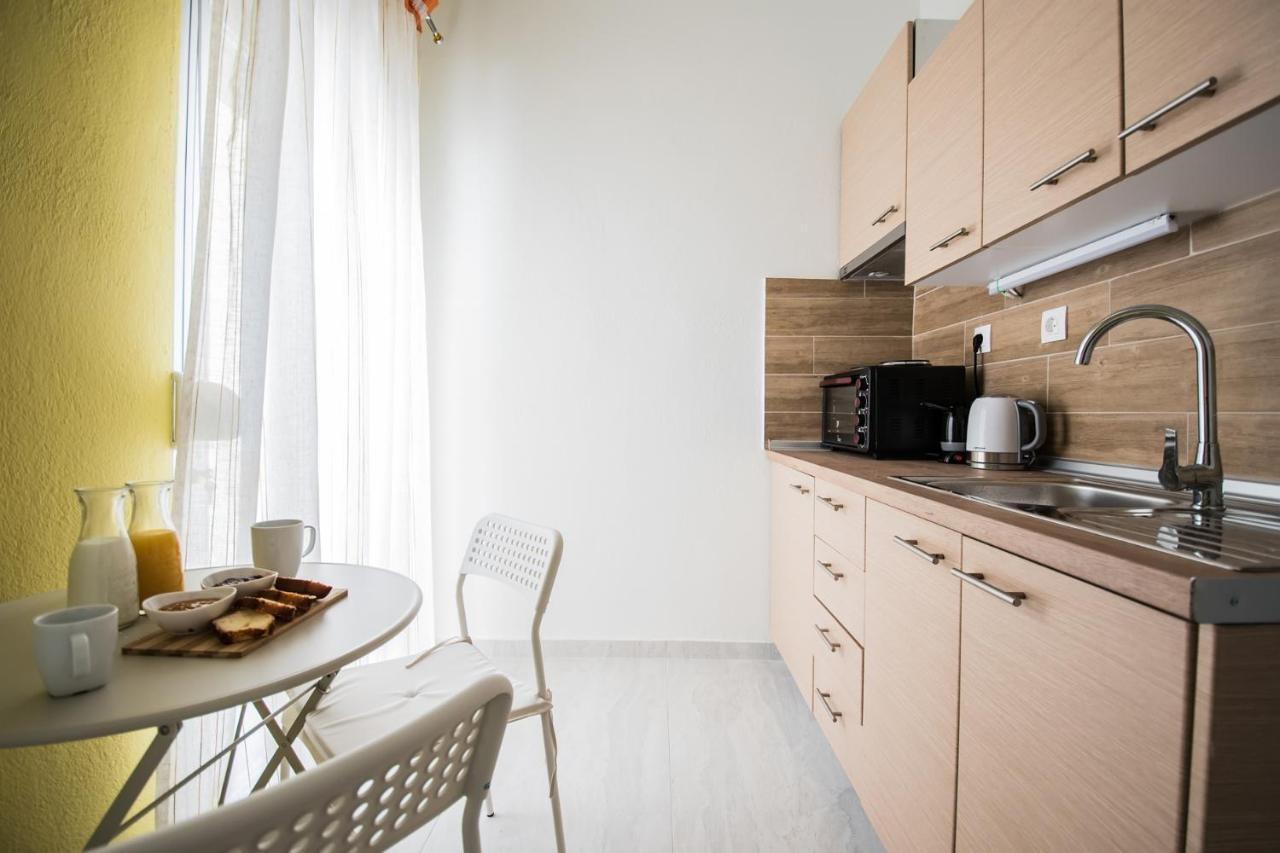 Chelona Apartments Nea Plagia Exteriör bild