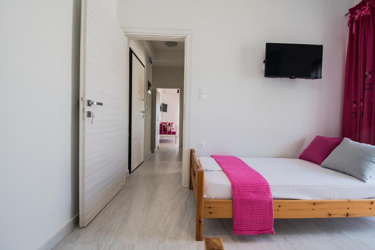 Chelona Apartments Nea Plagia Exteriör bild